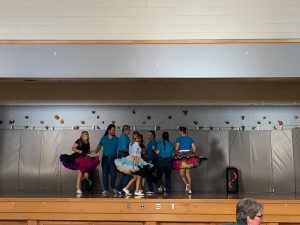 J Creek Cloggers Teach Appalachian Clogging